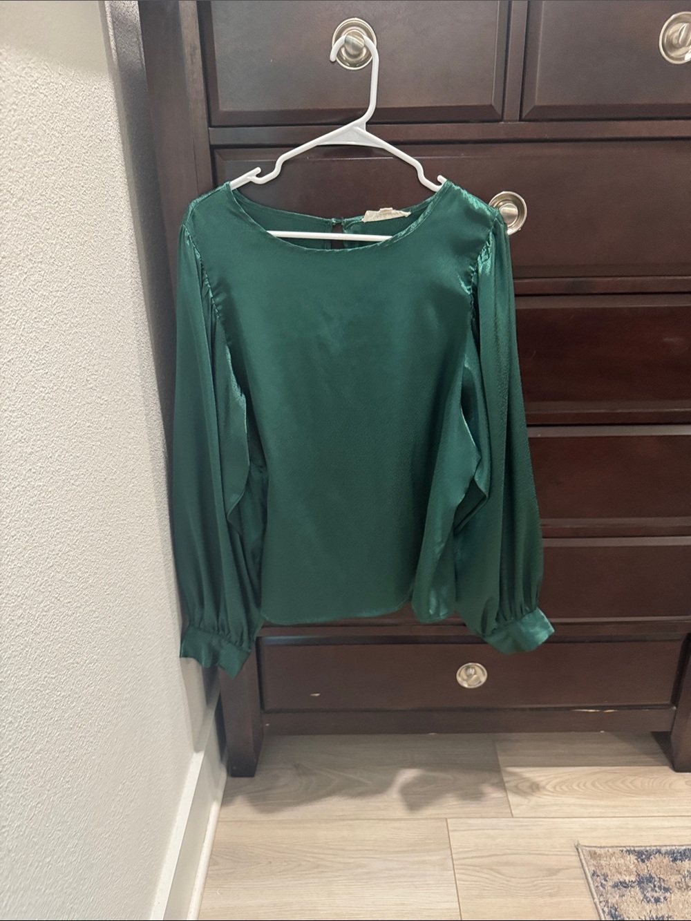 Emerald Green Satin Long-Sleeve Puff Cuff Blouse